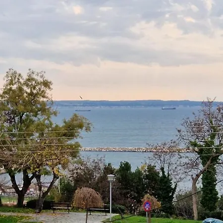 Sea View Across The Golden Bay Beach, Cosy Sunny, Spacious In Aretsou Kalamaria テッサロニキ