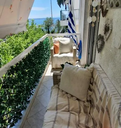 Sea View Across The Golden Bay Beach, Cosy Sunny, Spacious In Aretsou Kalamaria アパート